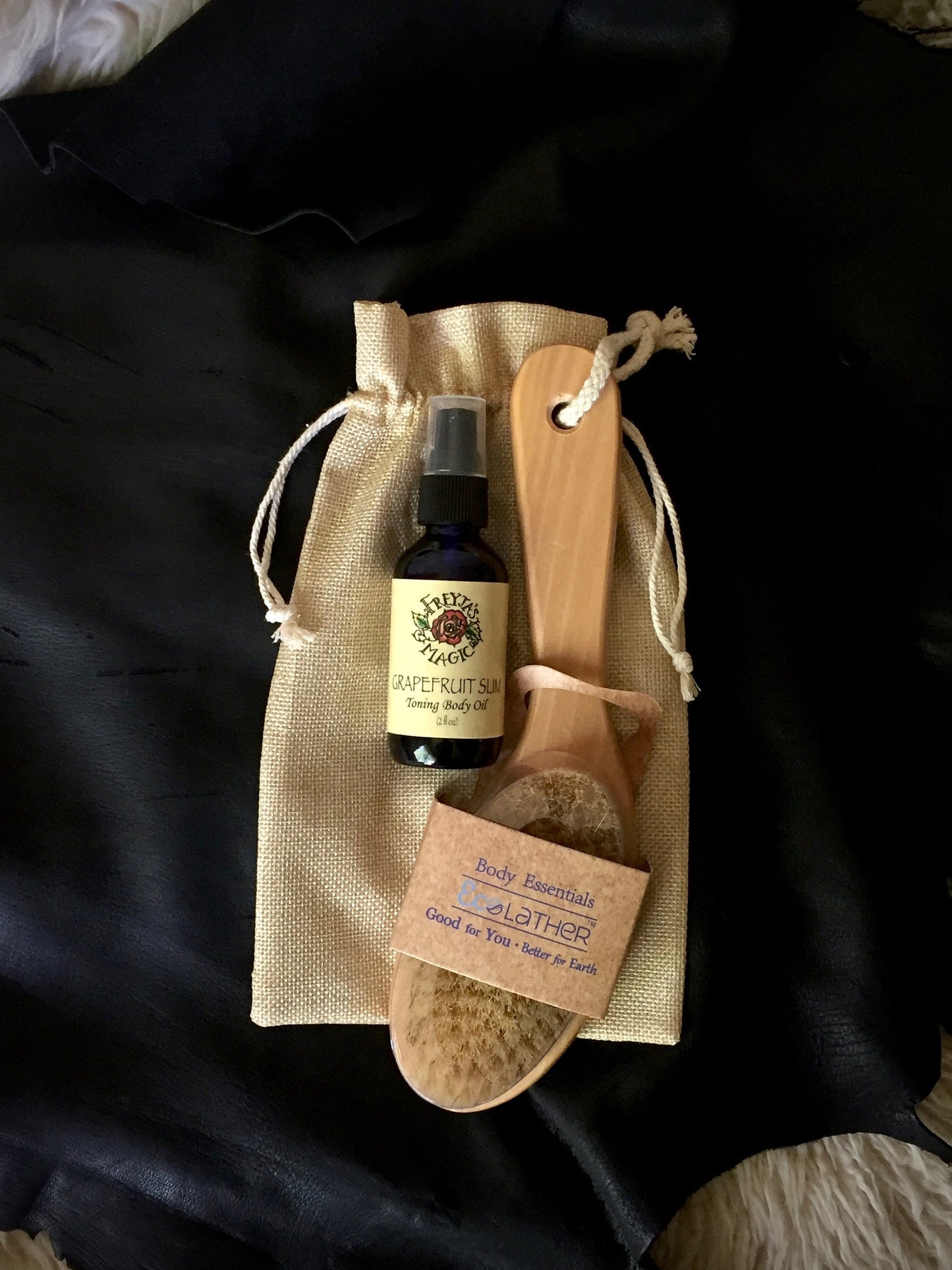 Grapefruit Slim Gift Set | Toning Body Oil + Dry Skin Brush | Viking Beauty Gift Set